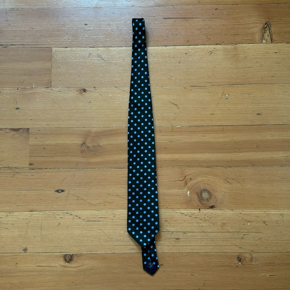 Burberry polka dot silk tie.